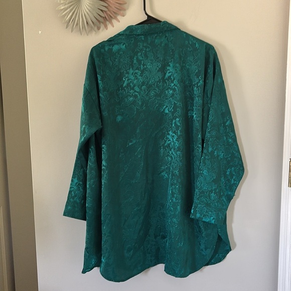 Vintage Victoria’s Secret Teal Button Down Night Shirt - M/L - Picture 4 of 8